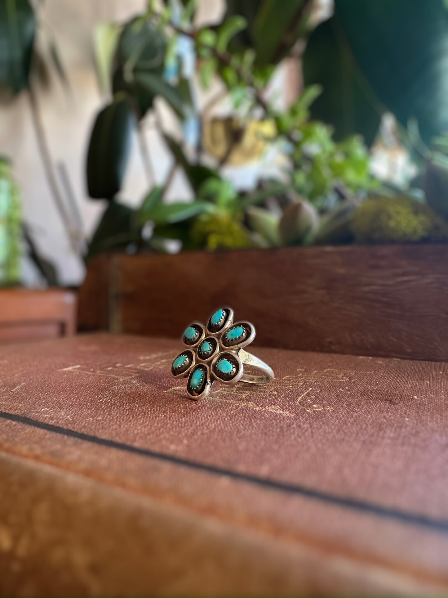 Zuni Turquoise Petit Point Flower Ring (Size 6.5)