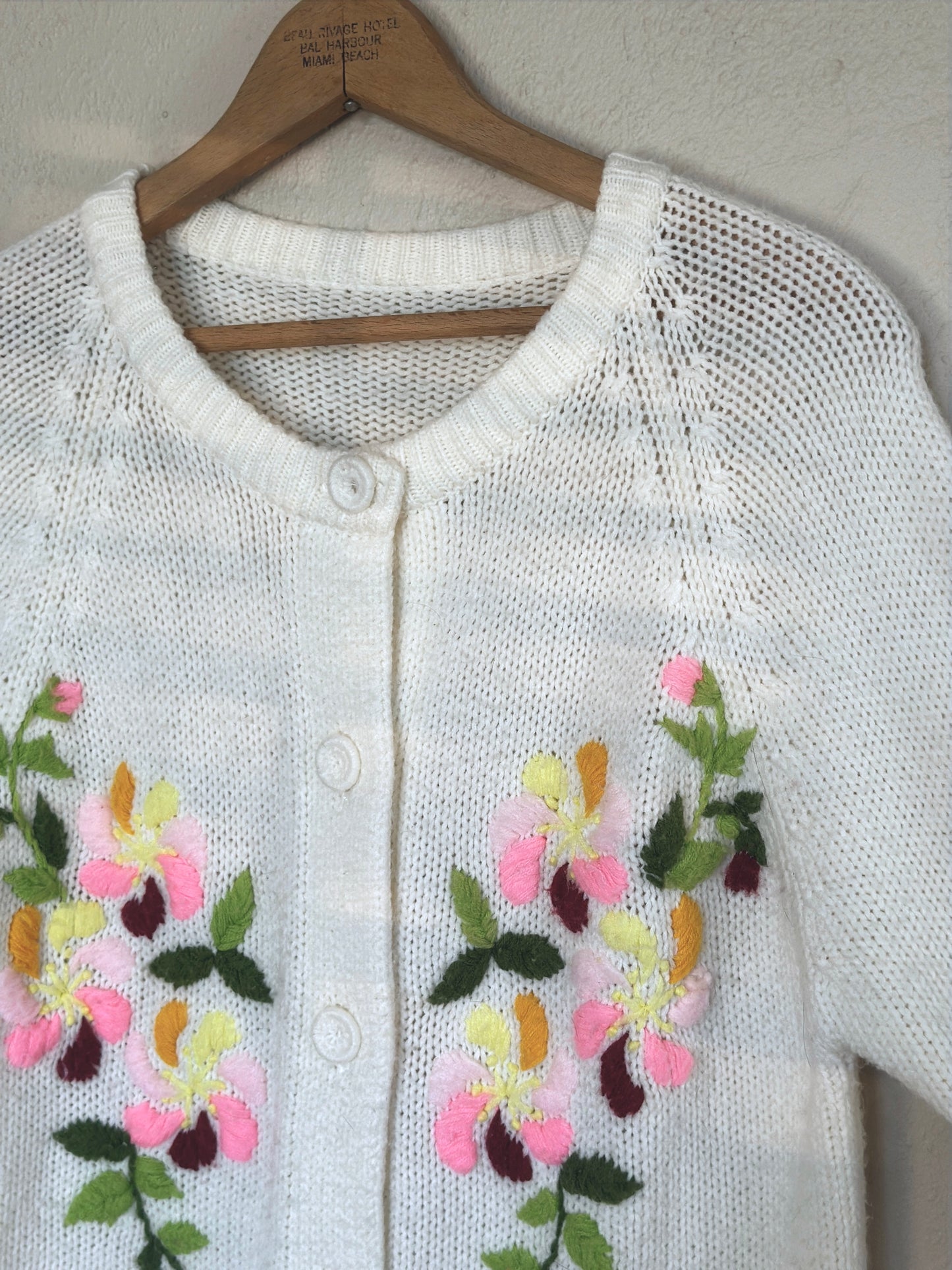 1970s Floral Embroidery Knit Cardigan
