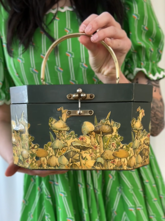 1950s-1960s Mushroom Decoupage Annie Laurie Purse